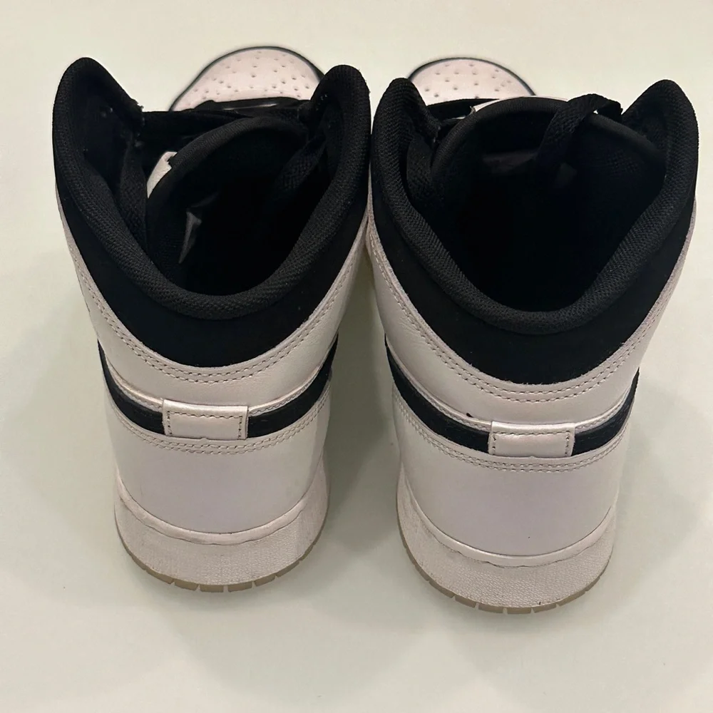 Nike Air Jordan 1 MID SE (GS)
